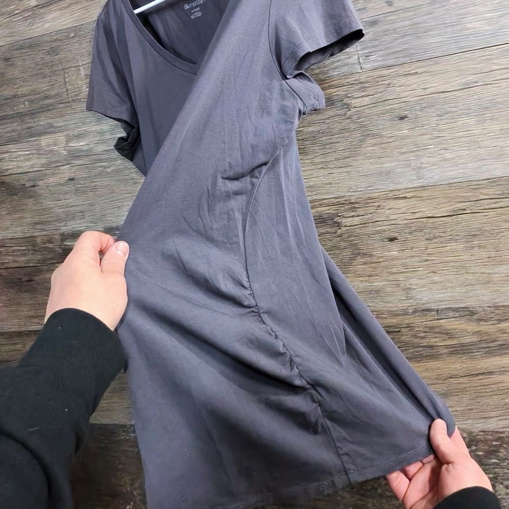 BumpStart Women's Gray V-Neck Tee - Picture 6 of 8